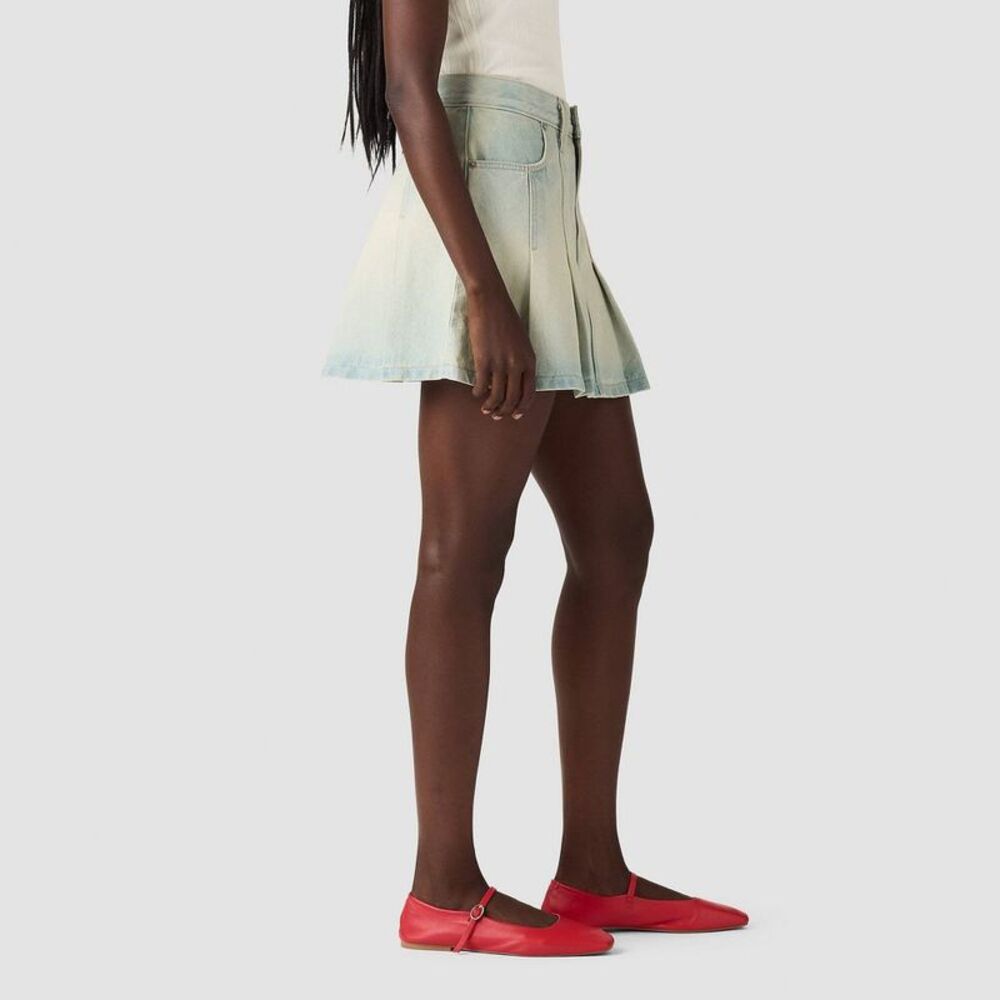 Levi's Women's Pleated Mini Skirt - On Blast 28 - Picture 2 of 4